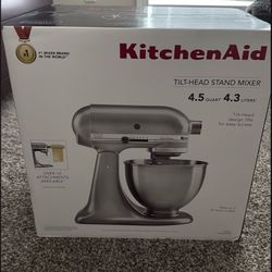 KitchenAid Deluxe 4.5 Quart Tilt Head Stand Mixer