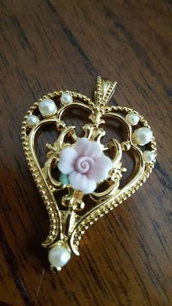 Gold plated rose heart shaped pendant