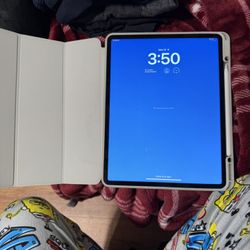 apple ipad pro 5th generation w apple pencil and case 