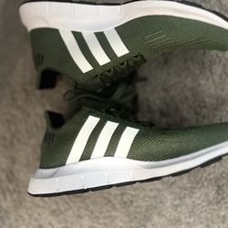 Adidas Swift Sneakers Size 7.5 