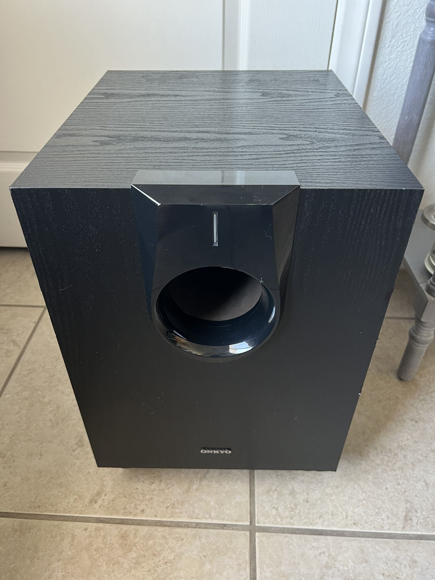 Onkyo Active Subwoofer