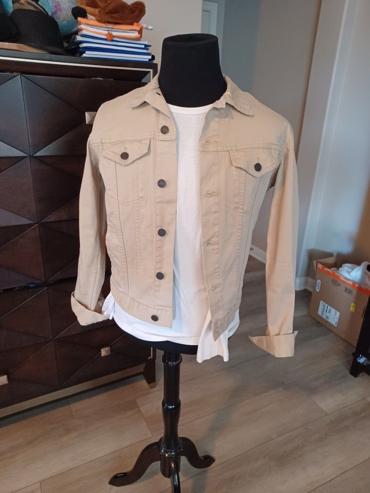Gap Jacket, In the Style Of a Denim jacket.