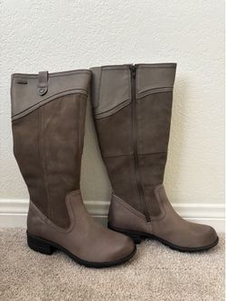 Cobb Hill Hydro-Shield waterproof tall boots, women’s size 8.