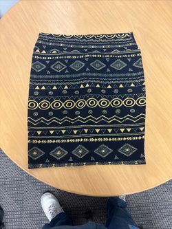 Lularoe Black and Gold Aztec Print Mini Skirt size XL