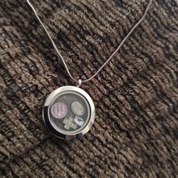 Charm Necklace 