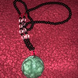 Jade Pendant Bead Necklace 