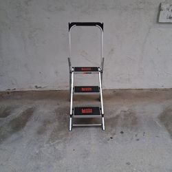 GREAT DEAL LITTLE GIANT LADDER $40 COST $260