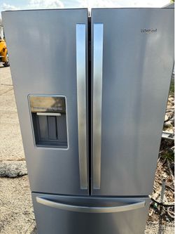 REFRIGERATOR WHIRLPOOL 30” 3 Doors