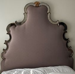 Queen bed frame (Hooker furniture)