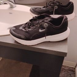 Nike Shoes Size 10