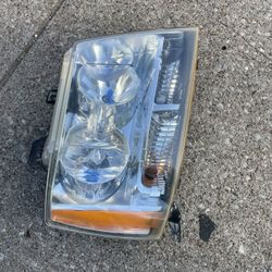 2007 2013 GMC Sierra Right Headlights Parts 