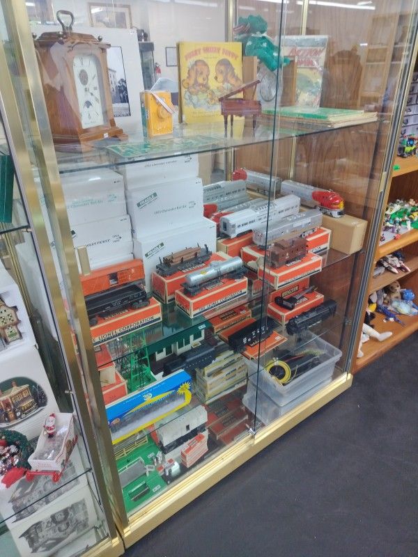 Ton Of Lionel Trains For Sale