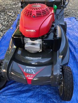 Nicest Honda self-propelled lawnmower available