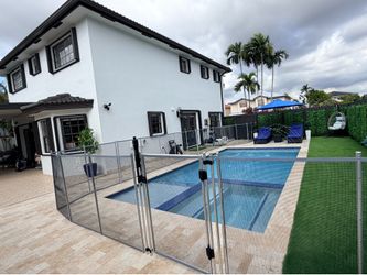 Baby pool fence with door