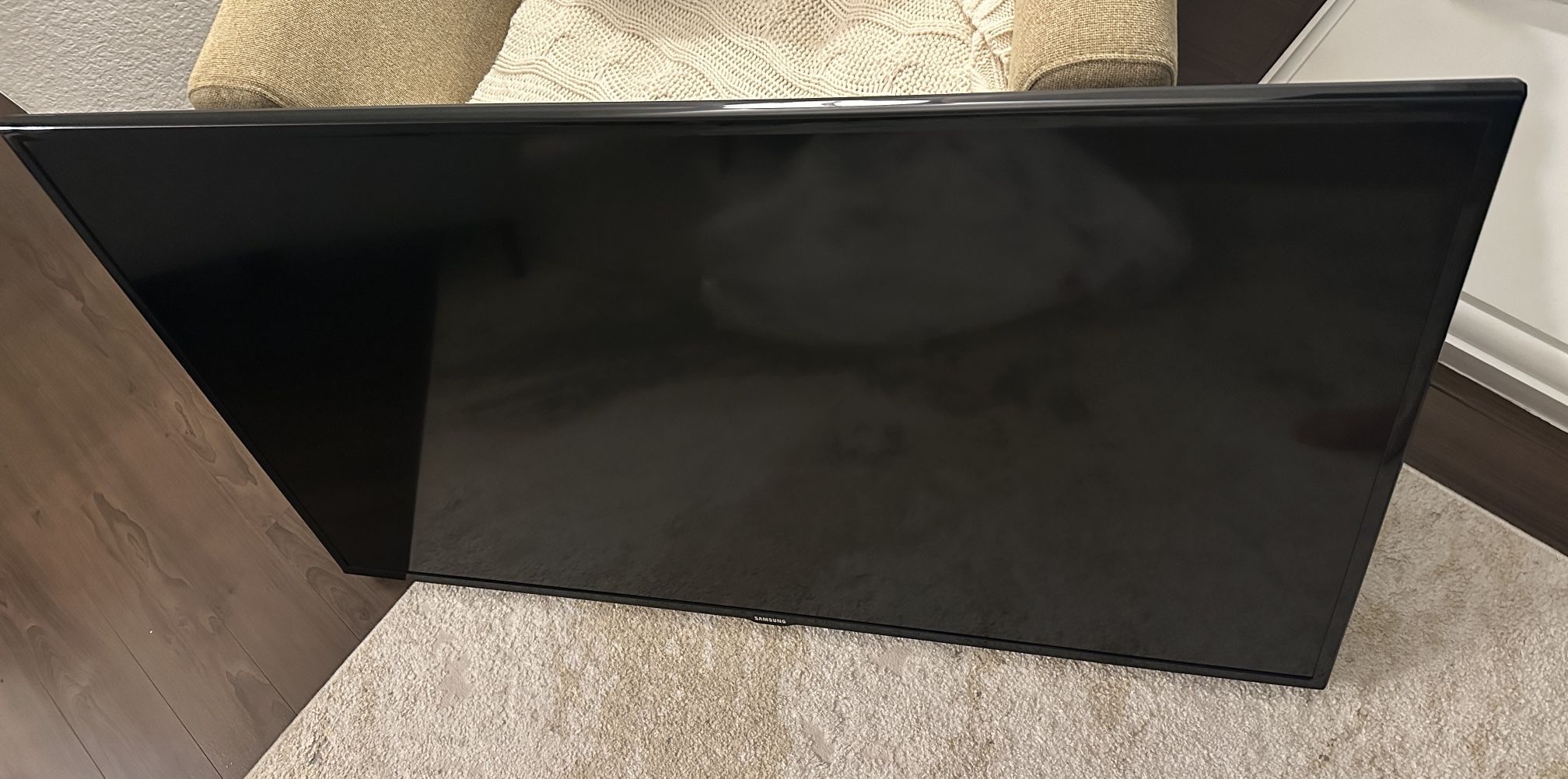 Samsung UN55H6203 55-Inch Smart LED TV
