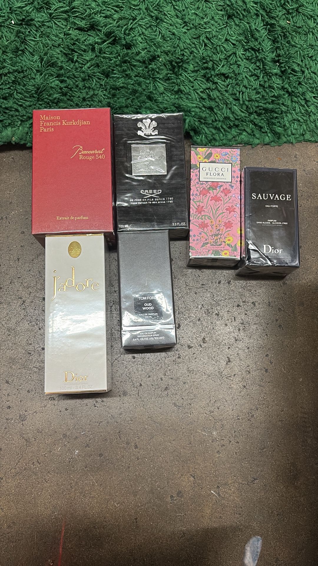 Colognes/Perfumes