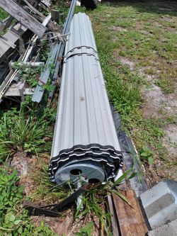 10'x10' rollup fiberglass shop door.