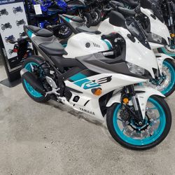 2024 Yamaha R3 ABS