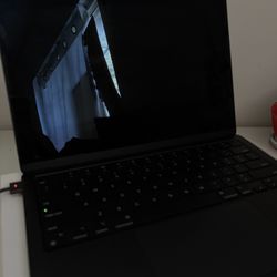 MacBook Air 13-Inch M2 2022