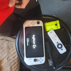 Logitech G Cloud Gaming Console 