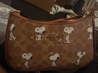 Coach x Peanuts Snoopy Shoulder Bag