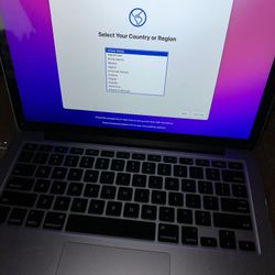 MacBook Pro Laptop 