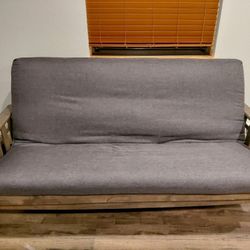 Kodiak Futon