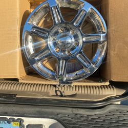  4.  Rines.  Size.  17x9.    P C. D.  5x5.    6 Mm