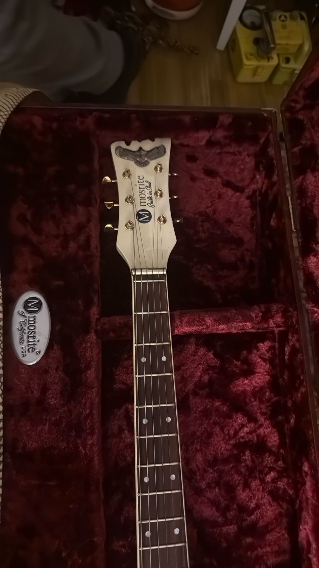 Vibramute Tremolo: This unique tremolo system is a Mosrite design, offering a smooth and responsive action.