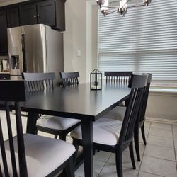 Magnolia black dining table