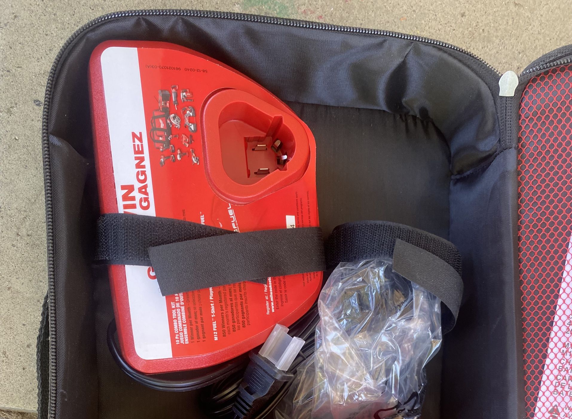 Milwaukee, Storage, Red, And Size Medium