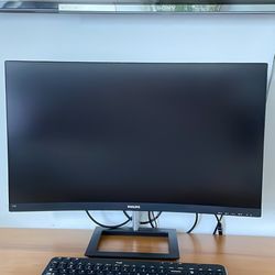Phillips Curved Monitor 27”