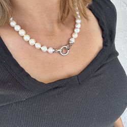 Chunky Baroque Pearl Choker Necklace with stylish Clasp – Handmade Statement Piece