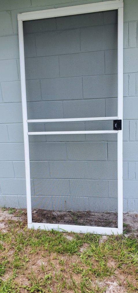 Storm Door (78.5" X 36")