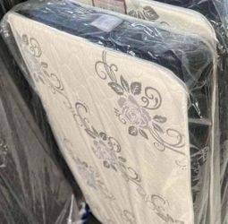 Deluxe brand twin XL size set