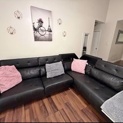 Black Leather Couch with Chaise 