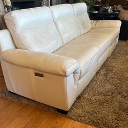 Natuzzi 9’ Electric Leather Sofa Recliner 