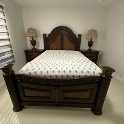 Queen bedroom Set