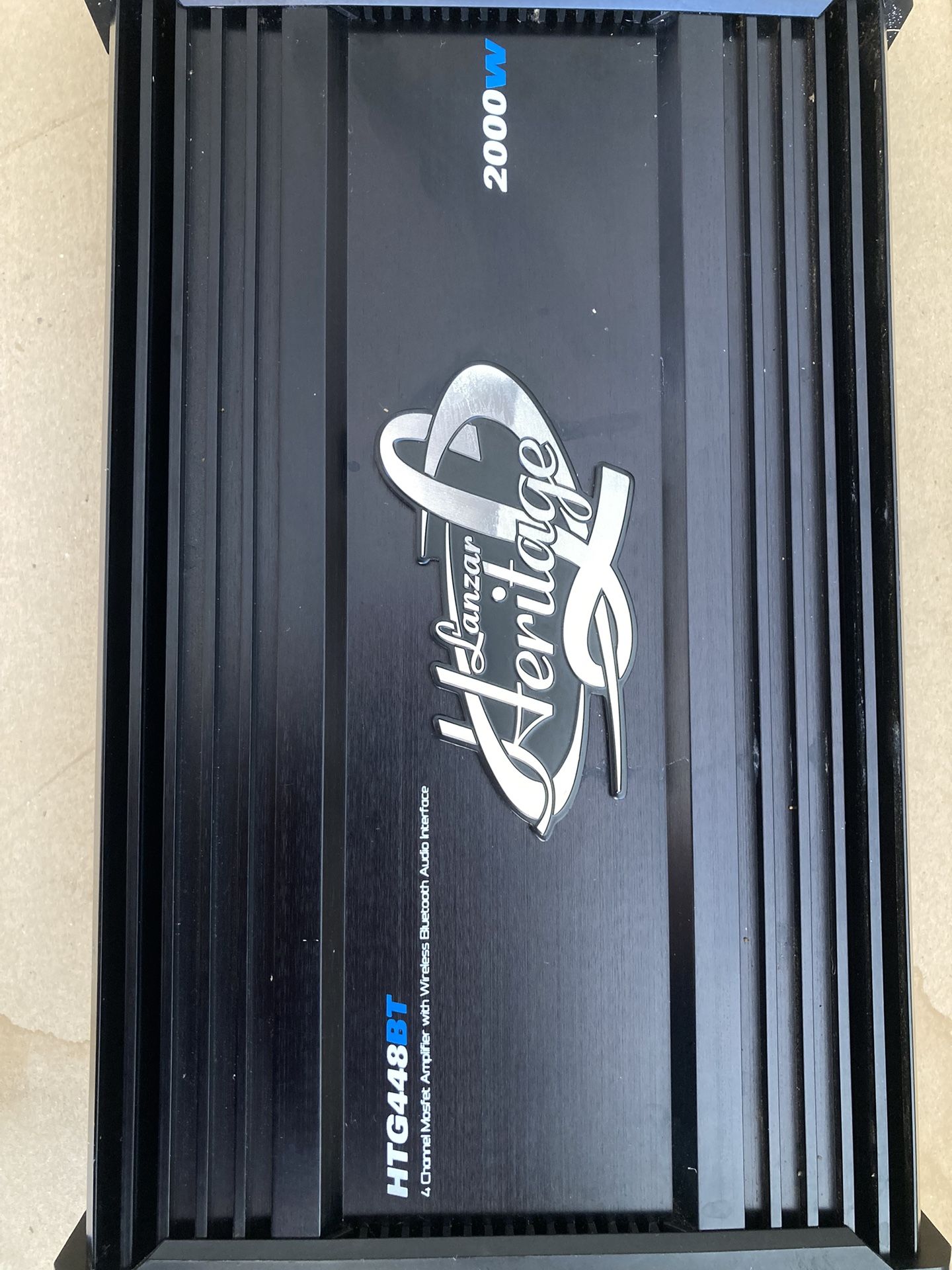 Amplifier 2000 watts with Bluetooth 