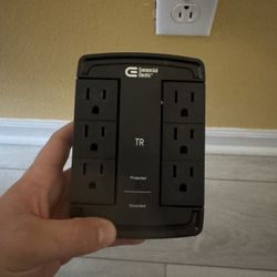 6-Outlet Wall Mounted Swivel Surge Protector