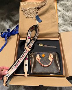 NEW! - 4 Piece Small Crossbody Bag