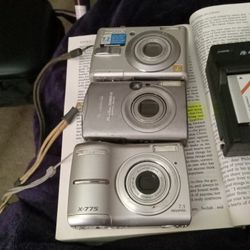 3 Digital Camera & Digital Battery Charger