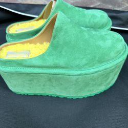 Ugg Green Clogs Size 7