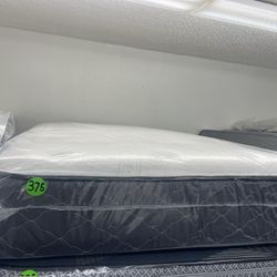 FULL SIZE MATTRESS & BOX SPRING BED SST