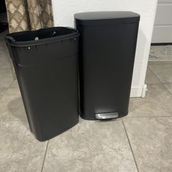 Metallic 8 Gallons Trash Can -  