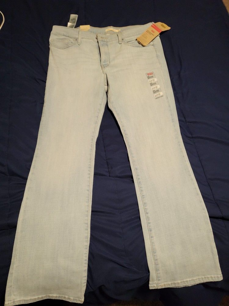 Womens Levi Jeans (See Description)