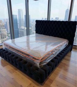 NEW IN BOX- Glam Black Platform Bed Frame Queen & King Size No Boxspring required