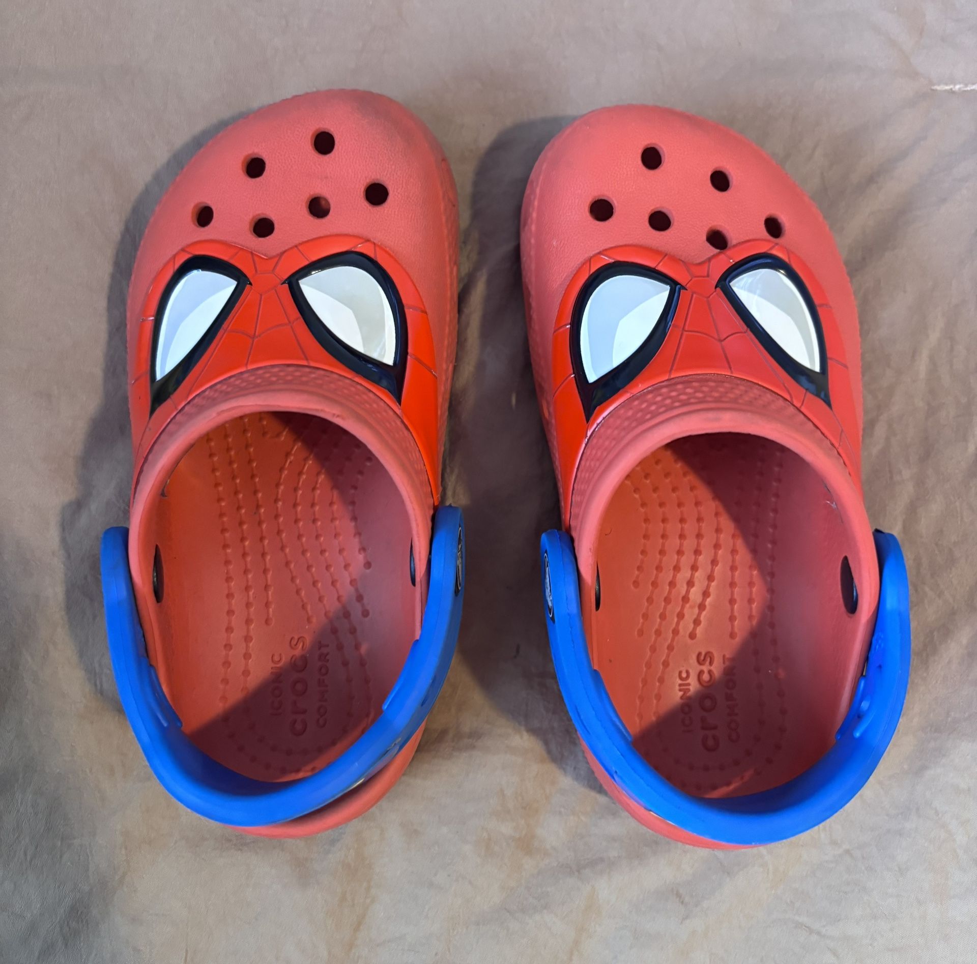 Toddler Crocs Size 8