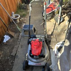Honda Lawn Mower 