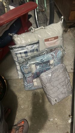 FINAL CALL!   Various Home Linens